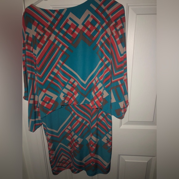 Jessica Simpson batwing dress - Picture 7 of 15